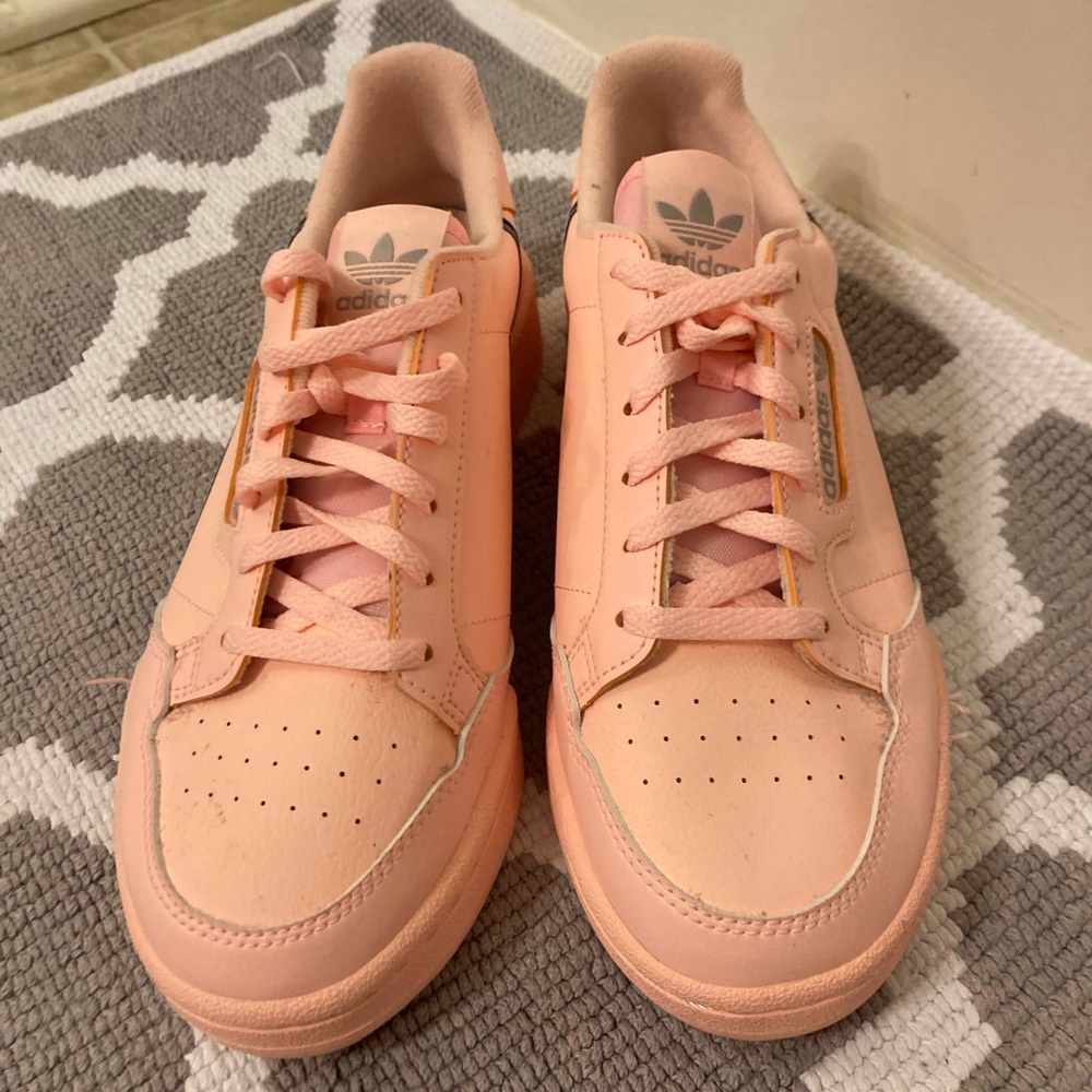 Pink woman Adidas new